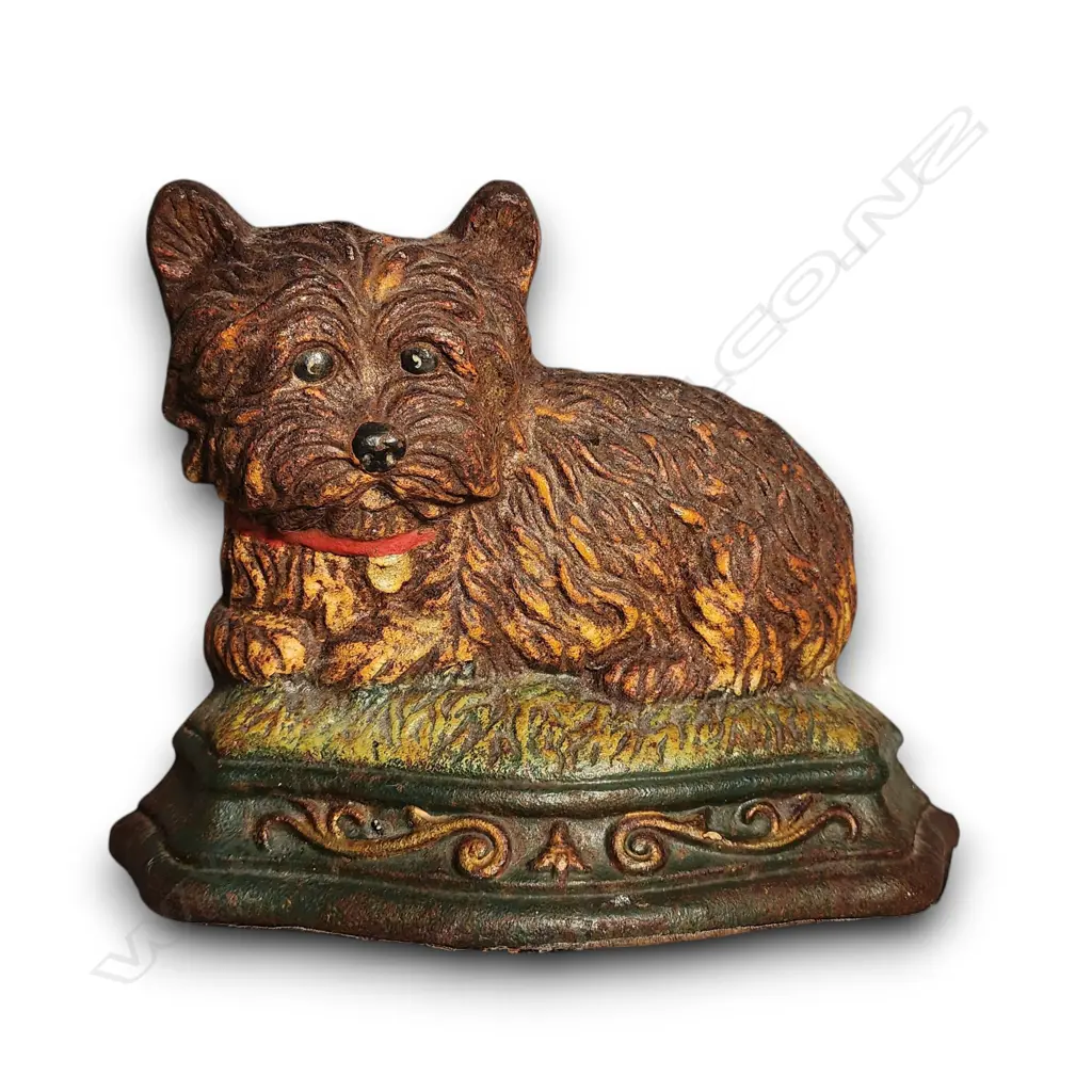 CAST IRON DOG DOORSTOP 150H x 200L mm Image 1++
