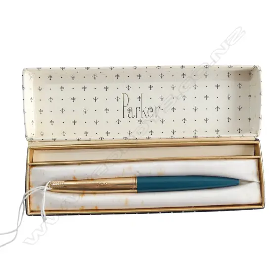 GOLD PLATE PARKER PEN, CASED