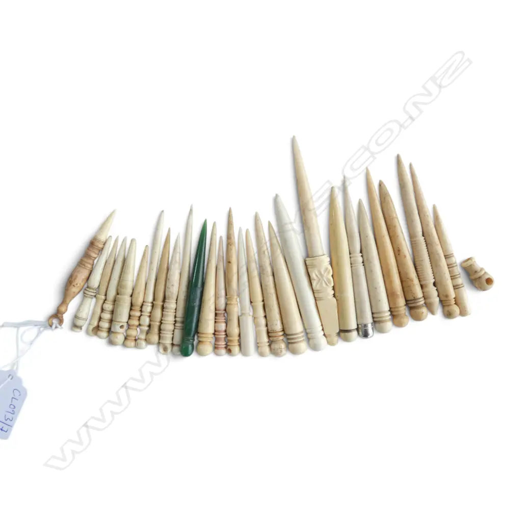 BONE SEWING STILETTOS L.110 / 55mm Image 1++