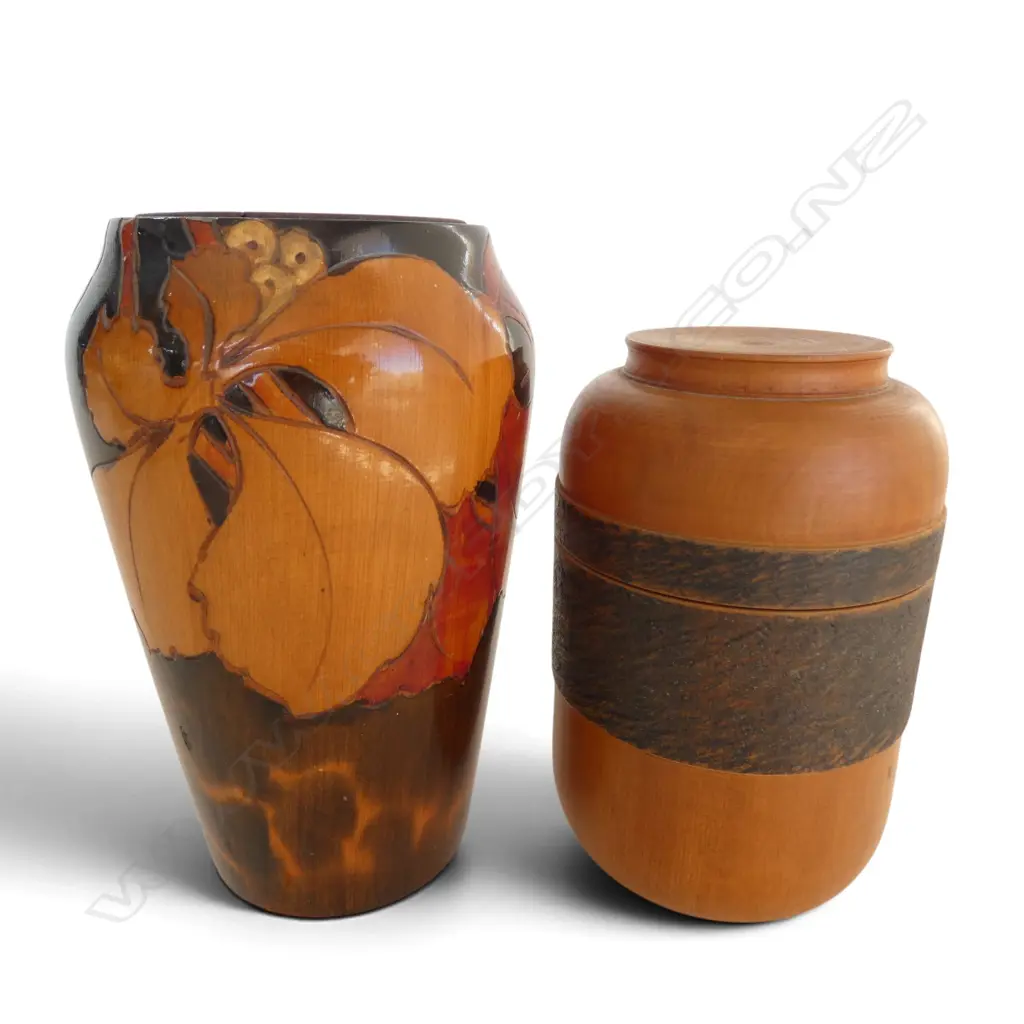 VINTAGE WOODEN VASE & TURNED WOOD JAR H.150mm Image 1++