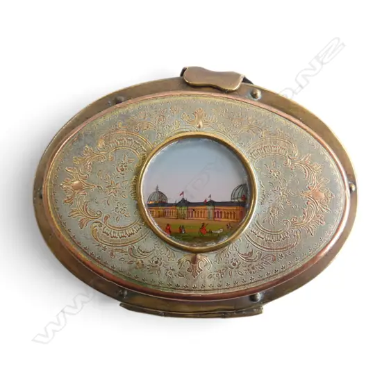 ANTIQUE BRASS SOUVENIR COIN PURSE w central reverse glass painting of Windsor Palace, 70x55mm