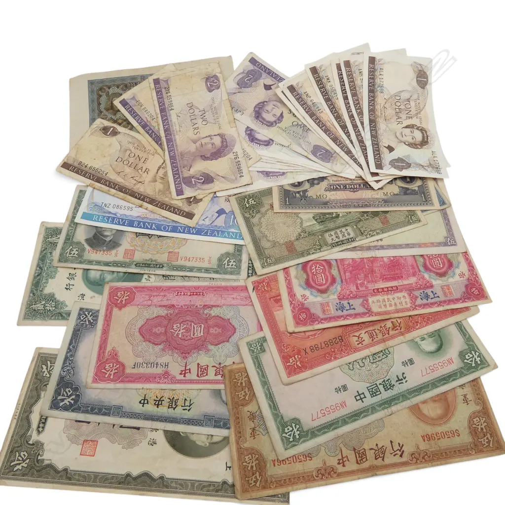 COLLECTION BANK OF CHINA + NZ & WORLD OLD BANKNOTES: 20 Customs Gold Units Shanghai 1930.... Image 1++