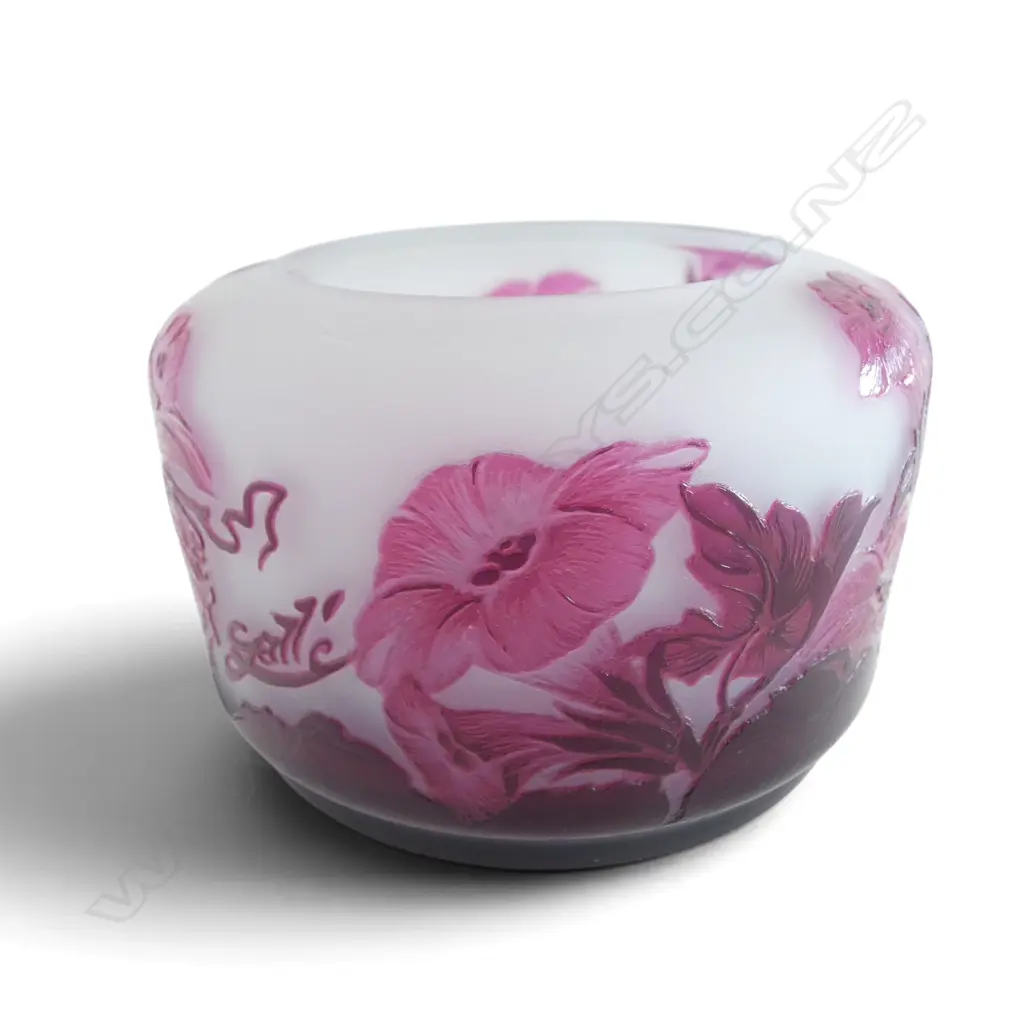 STUDIO ART GLASS BOWL SIGNED GALLE H100 DIA150MM Image 1++