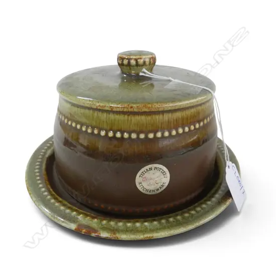 TITIAN POTTERY LIDDED DISH 200mm dia