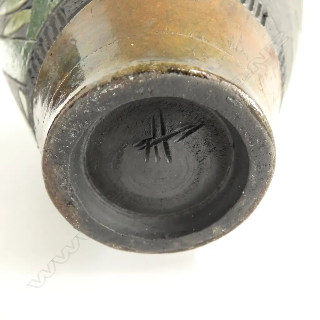 2 NZ POTTERY VASES, H.200/160mm Image 1++
