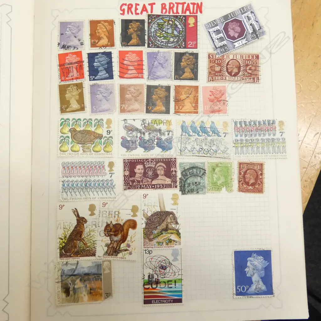 ASST. STAMP ALBUMS Image 1++