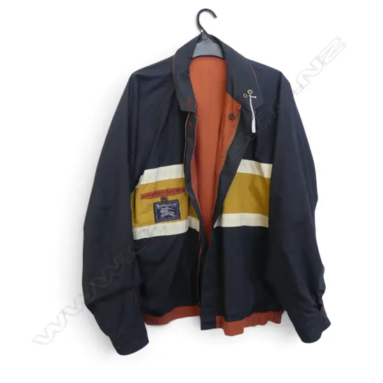 BURBERRYS REVERSABLEJACKET LARGE