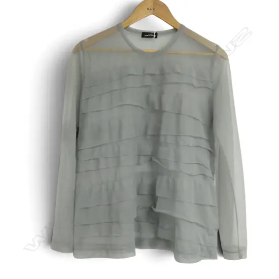 COMME DES GARCONS TOP