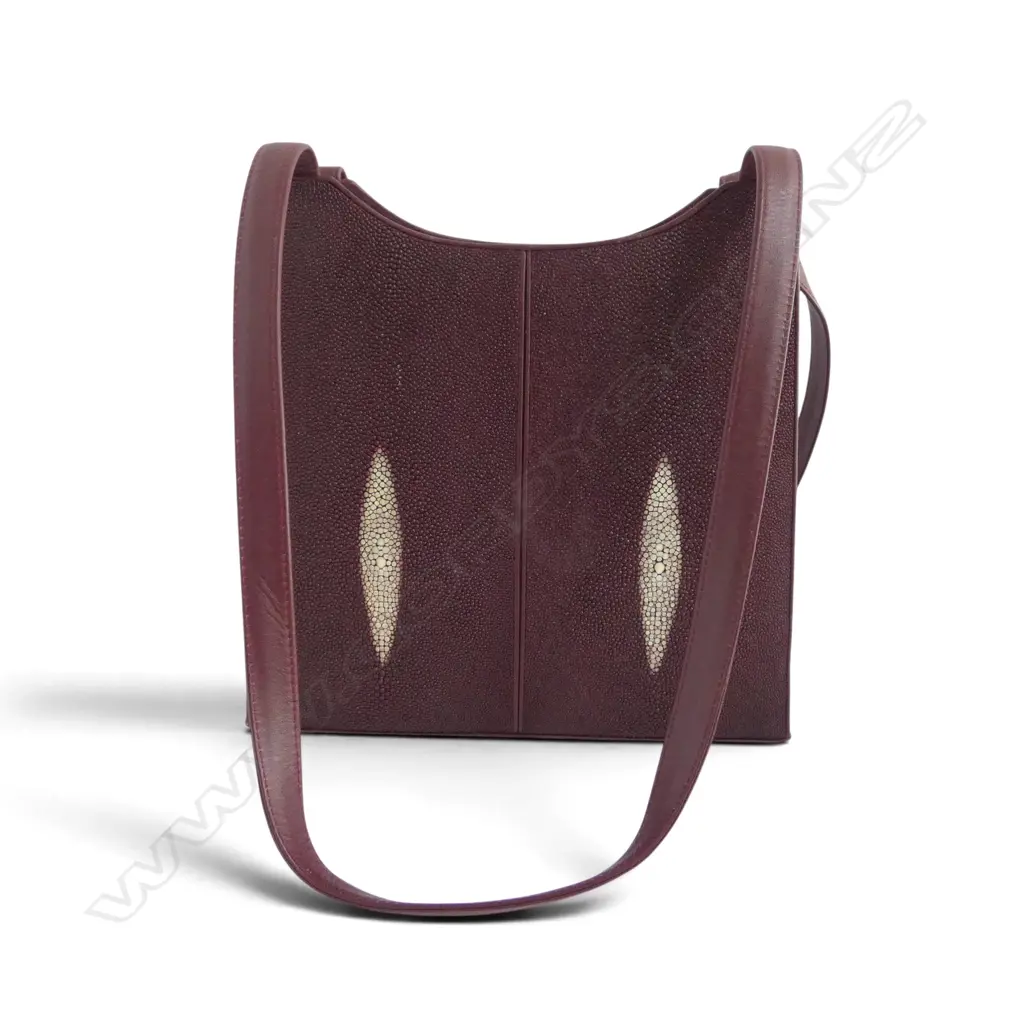 STINGRAY SHAGREEN HANDBAG 260x260mm Image 1++