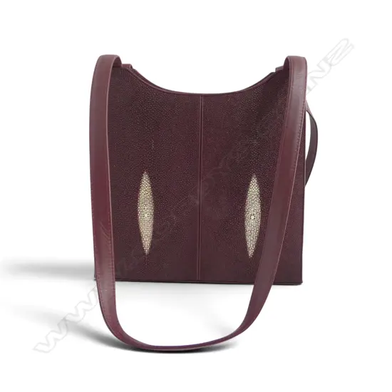 STINGRAY SHAGREEN HANDBAG 260x260mm