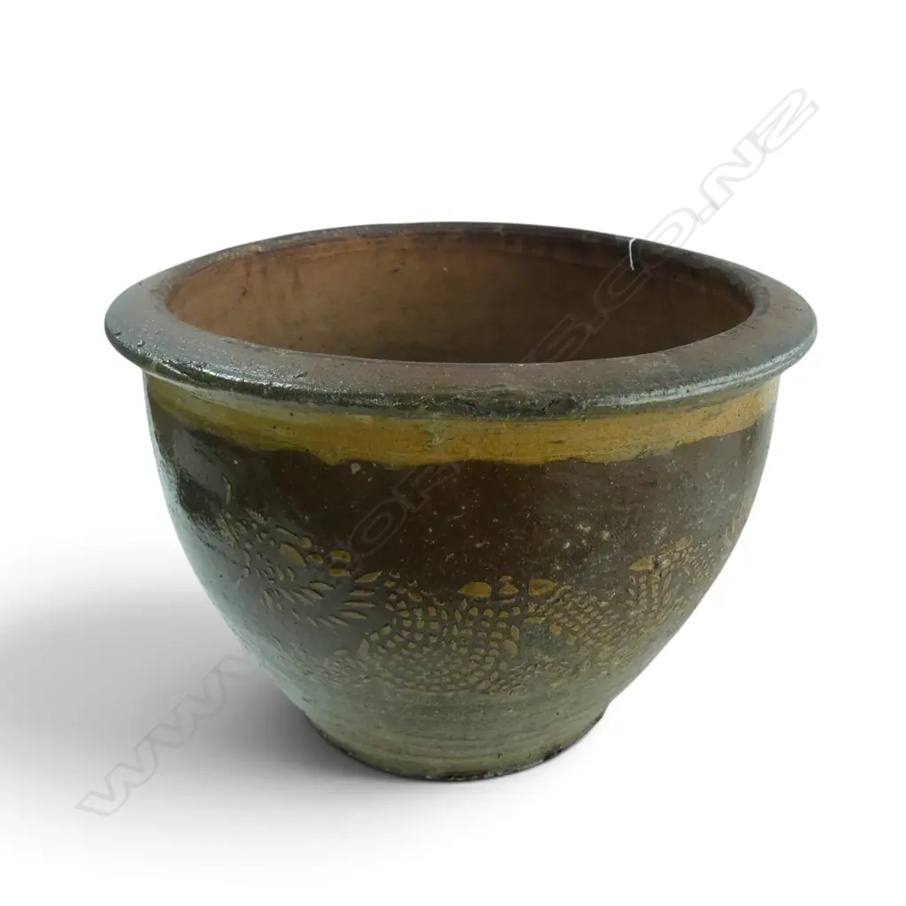 DRAGON GARDEN PLANTER POT H.300mm, 420mm dia Image 1++