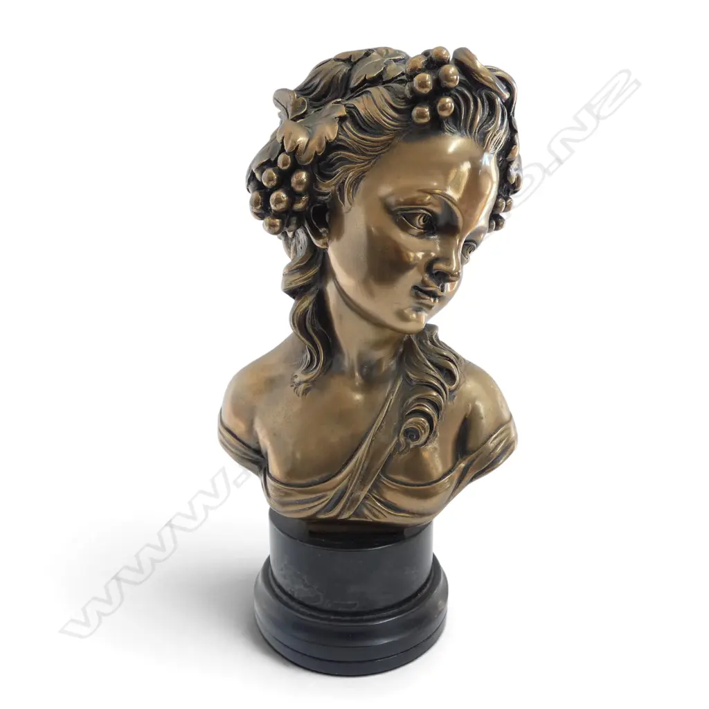 A HEAVY CAST FEMALE BUST ON STAND H400MM Image 1++