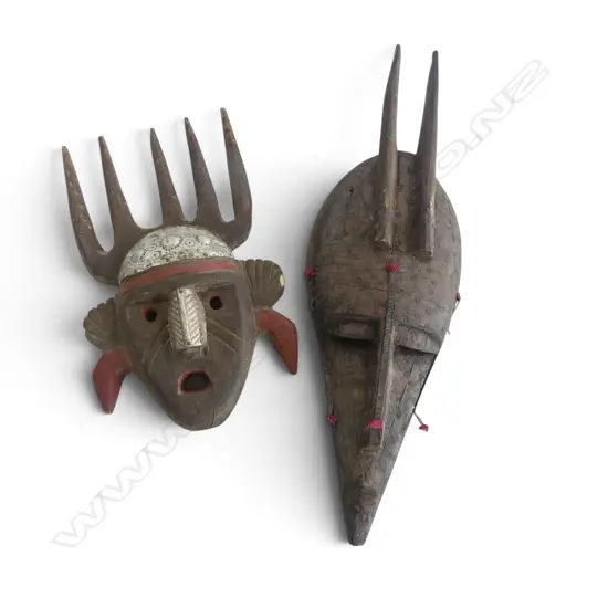 2 AFRICAN WALL MASKS L.570mm