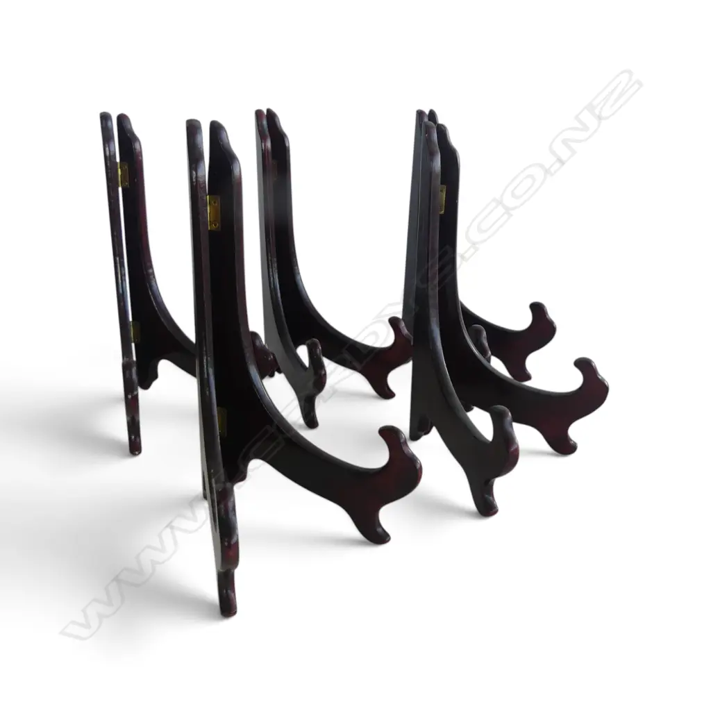 5 LG WOODEN PLATE STANDS H.230mm Image 1++