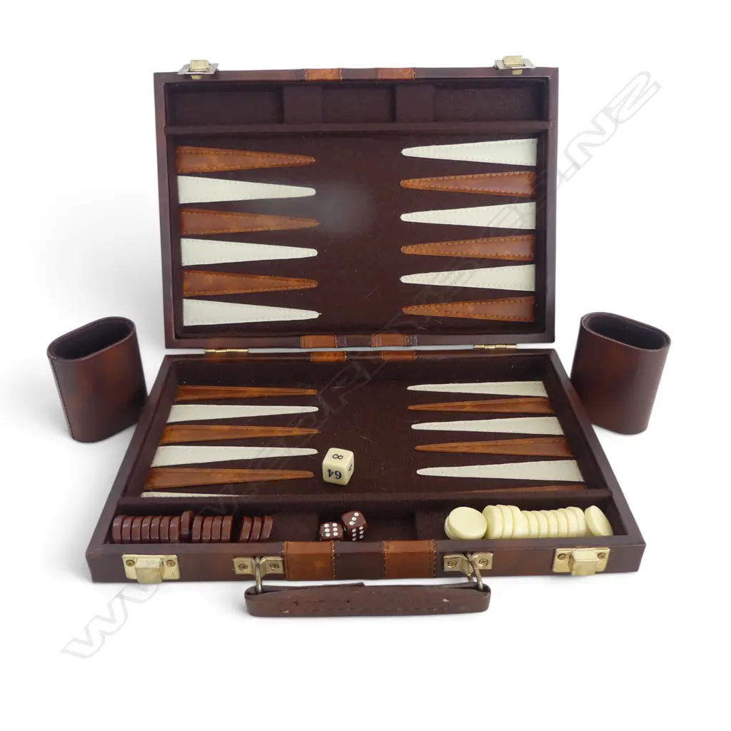VINTAGE BACKGAMMON SET COMPLETE IN CASE, L.380MM W.280MM Image 1++