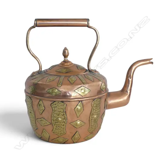 ANTIQUE MAURICE COHEN & CO LONDON COPPER BRASS & GOOSENECK KETTLE, H.300MM L.320MM