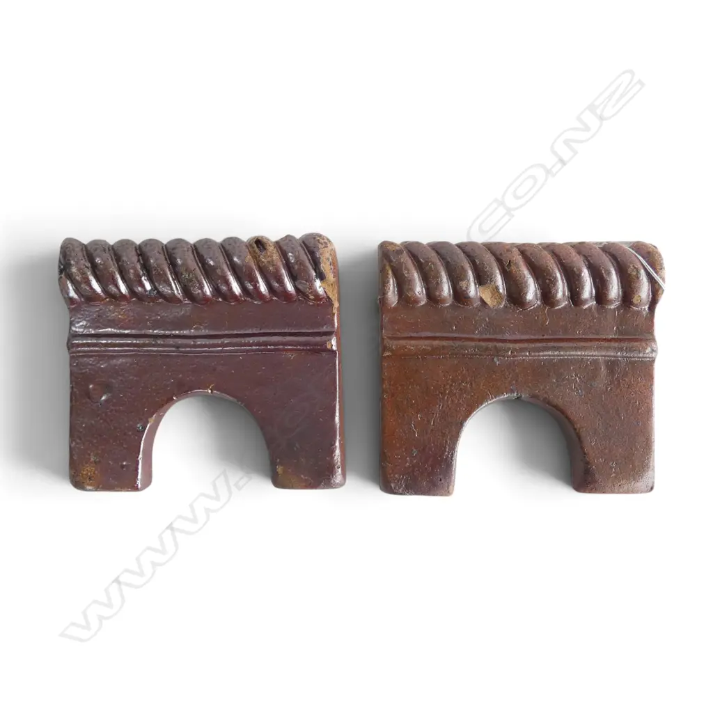 2 VINTAGE N.Z. GARDEN EDGINGS H.190mm Image 1++