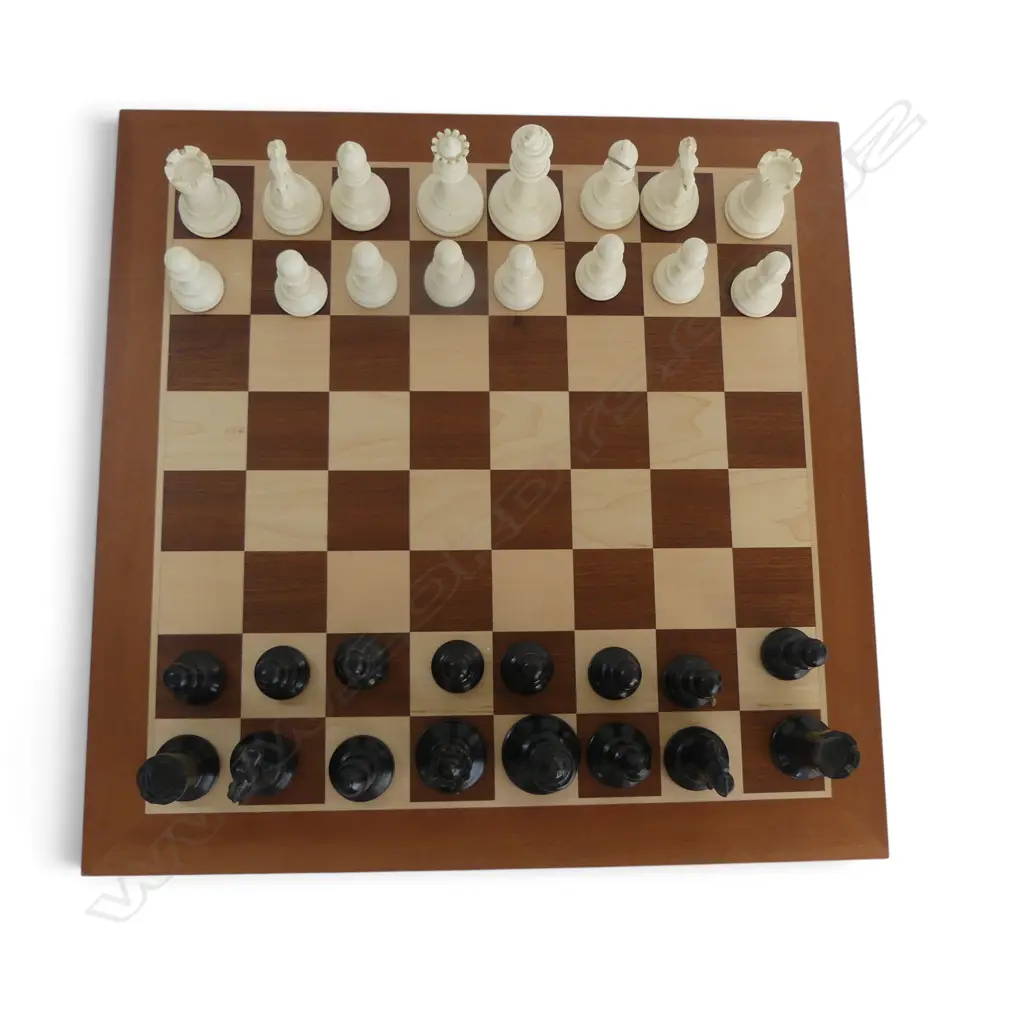 LARGE 32 PC VINTAGE CHESS SET IN BOX, WITH WOODEN BOARD, L.480MM Image 1++