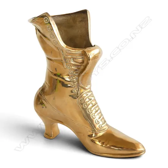 LG BRASS VICTORIAN STYLE BOOT H.240mm