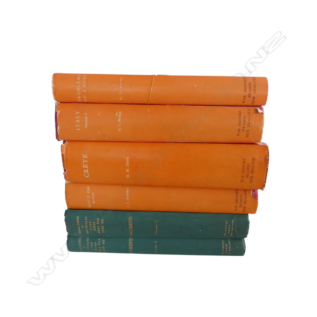 6 VOLS. NZ IN THE 2ND WORLD WAR; CRETE, EGYPT, ITALY, PROBLEMS, 2x DOCUMENTS - 5 w. CARD 'COMPLIMENTS OF THE PM OF NZ' Image 1++