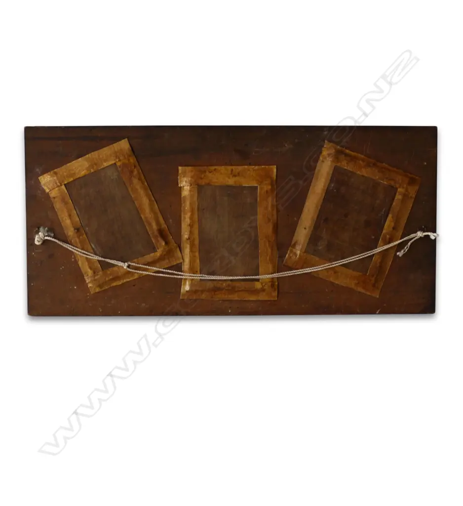 COLONIAL KAURI CHIP-CARVED FRAME WITH 3 ANTIQUE POSTCARDS OF WAHINE, 620 x 280mm Image 1++