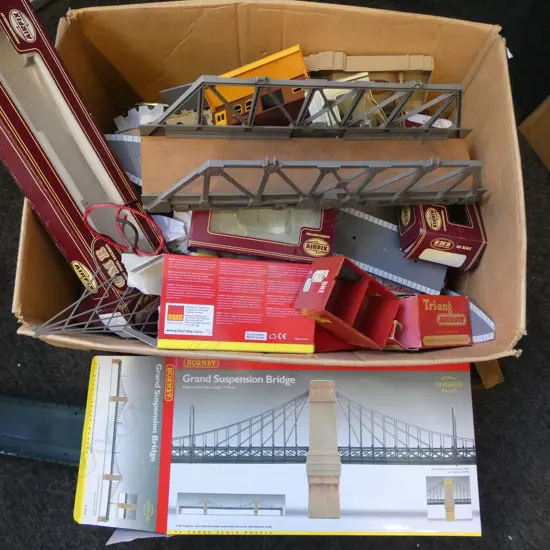 TRAIN SET PARTS (SOME EMPTY BOXES)
