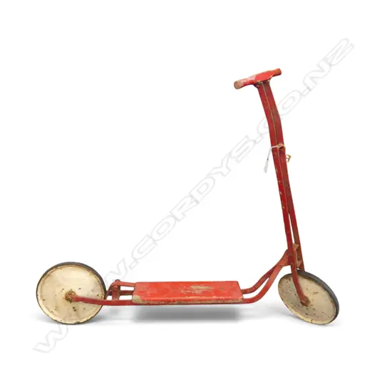VINTAGE CHILDS SCOOTER