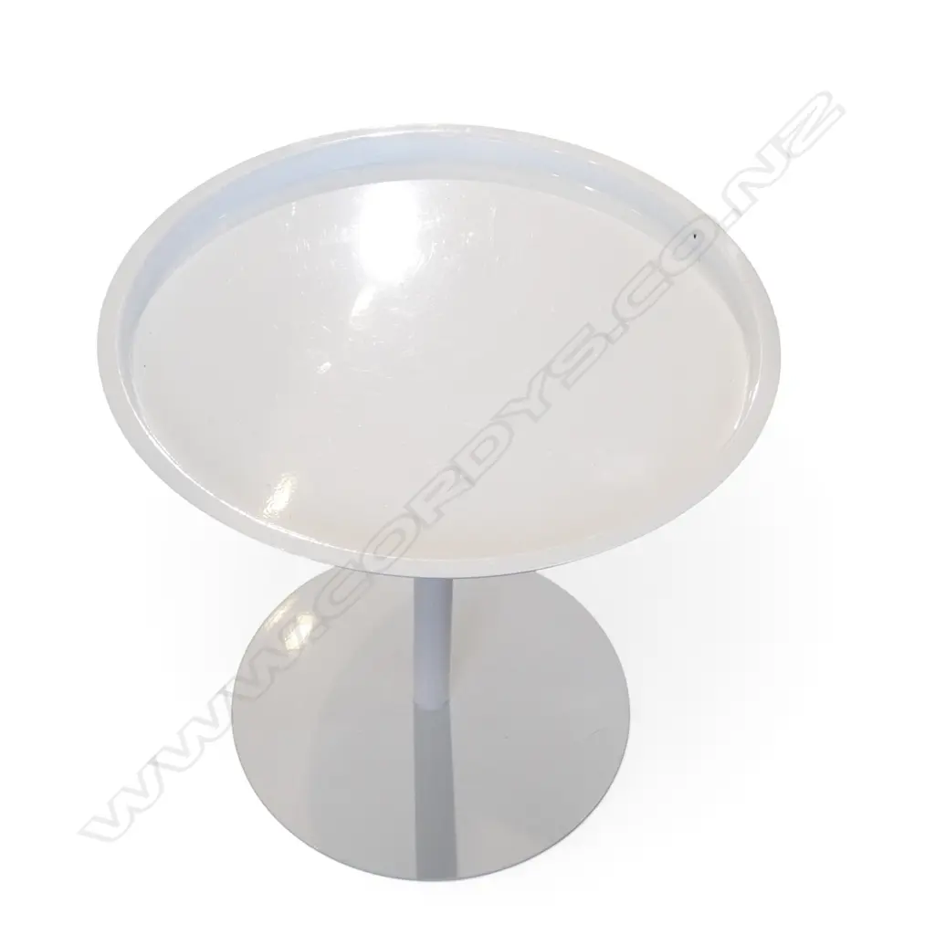 WHITE METAL SIDE TABLE H.350mm Image 1++