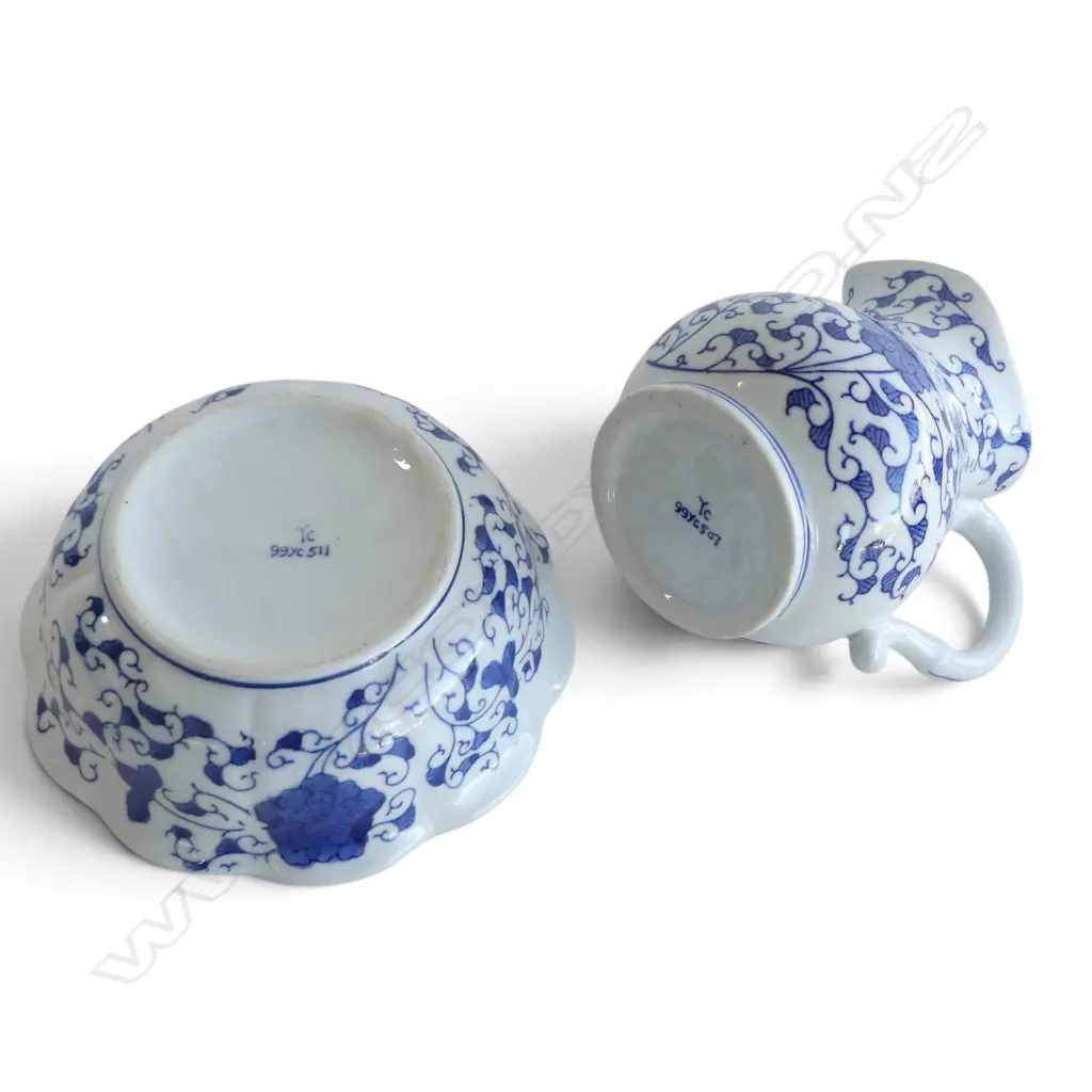 VINTAGE CHINOISERIE B/W CERAMIC WASH BOWL & PITCHER WITH STAMP, H.230MM DIA.210MM Image 1++
