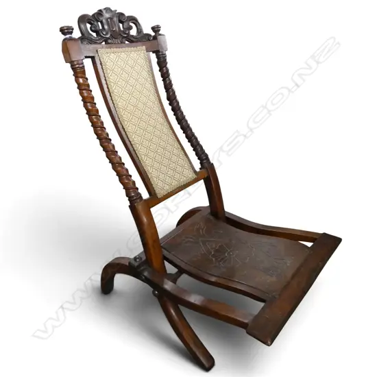 WOODEN FOLDING CHAIR