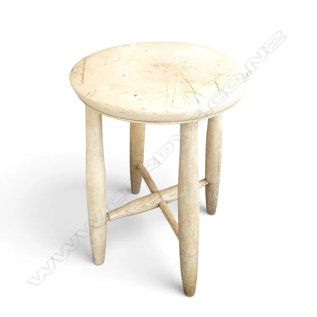 WOODEN STOOL H.460mm Image 1++
