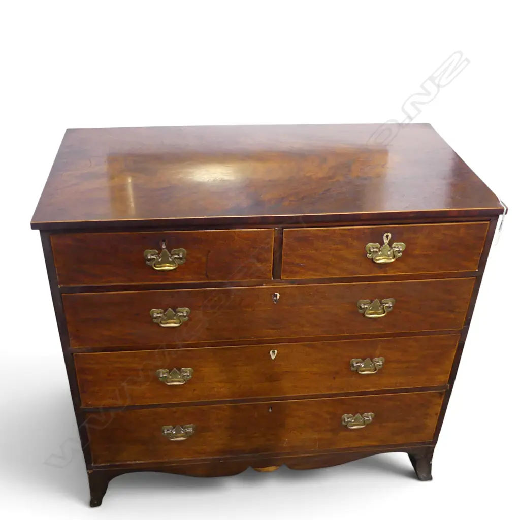 GEORGIAN MAHOGANY CHEST OF DRAWERS 1110x550x1030mm Image 1++