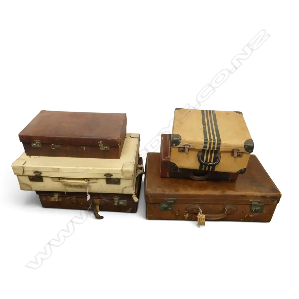 6 VINTAGE SUITCASES W.675mm Image 1++