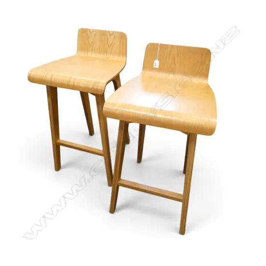 PR BENT PLY BAR STOOLS H.775mm