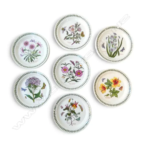 14 PORTMEIRION 'THE BOTANIC GARDEN' PLATES Dia.220mm