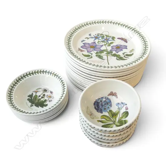 24 PCES OF PORTMEIRION 'THE BOTANIC GARDEN'; 14 DINNER PLATES & 10 BOWLS