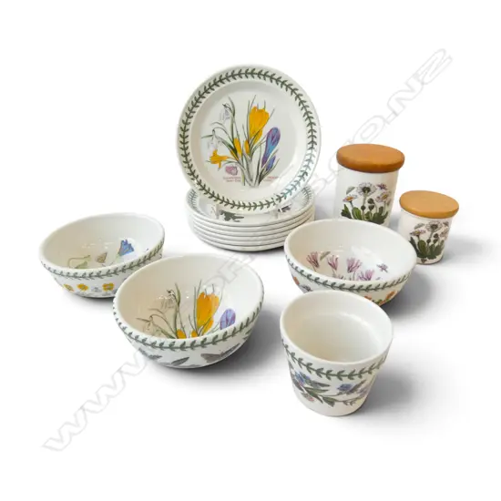 13 PCES OF PORTMEIRION 'THE BOTANIC GARDEN'; 7 SMALL PLATES, 3 BOWLS, PLANTER & 2 STORAGE JARS 
