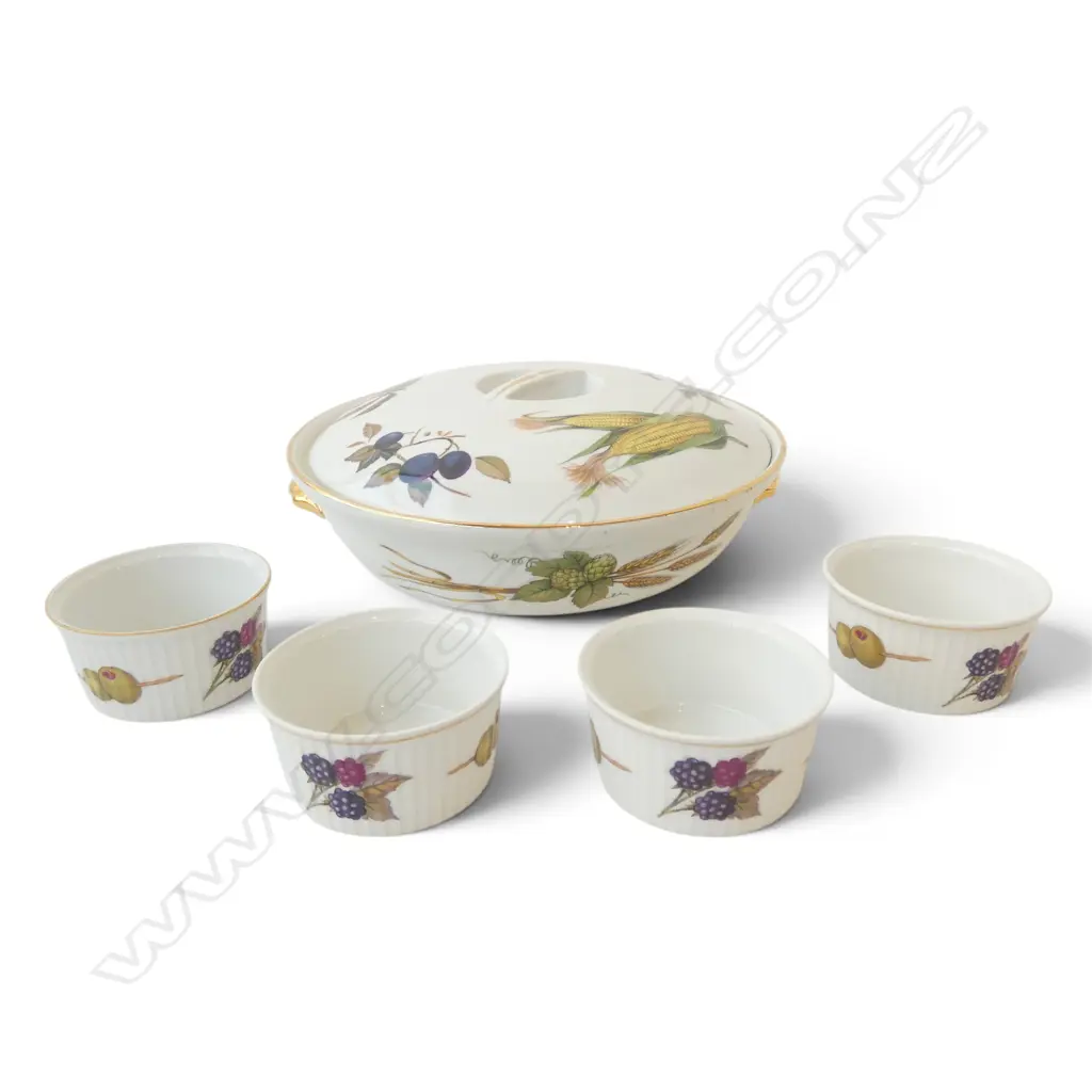 ROYAL WORCESTER 'EVESHAM' TUREEN + 4 RAMEKINS  Image 1++