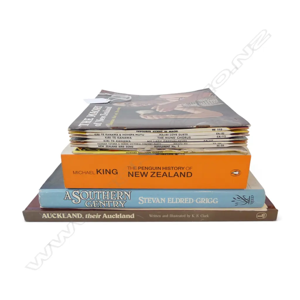 3 BOOKS, 6 LINDAUER PRINTS, 9 MAORI 45 RECORDS Image 1++
