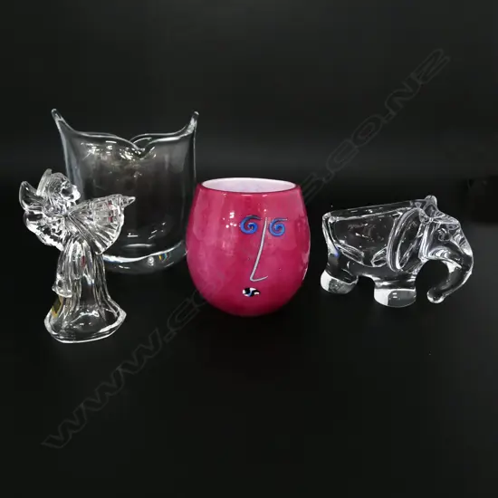 4 SIGNED PIECES OF GLASS H.140mm