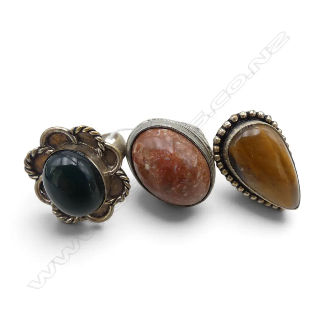3 SEMI-PRECIOUS STONE RINGS Image 1++