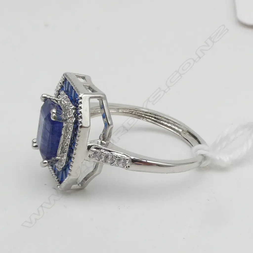 SAPPHIRE & GLASS DECO STLYE RING, centre stone heat treated & glass filled, NOT SILVER, AIG REPORT Image 1++