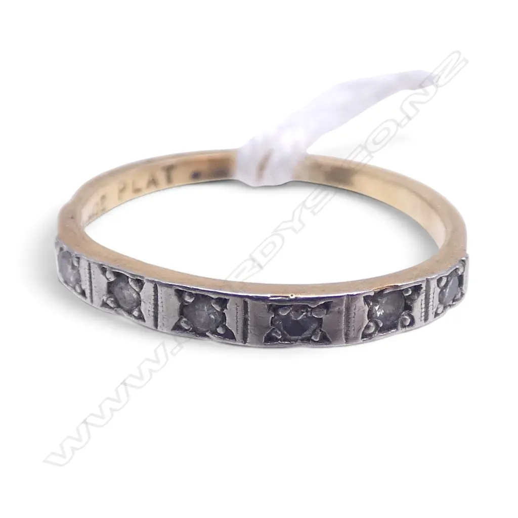18ct GOLD & DIAMOND ESTATE RING 1.63gms SIZE K Image 1++