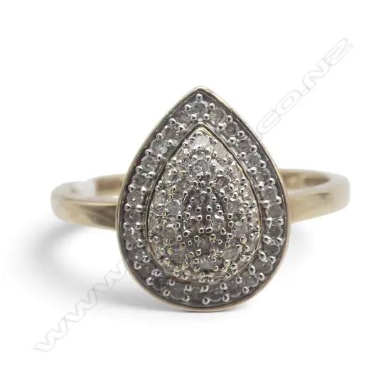 9CT GOLD AND DIAMOND PEAR SHAPE CLUSTER 2.02gms SIZE P1/2