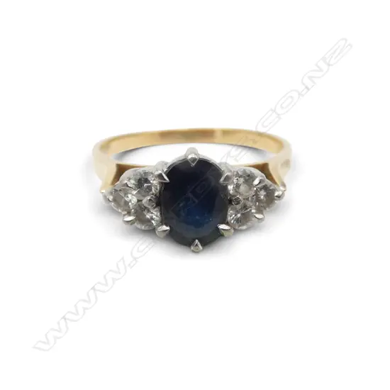 9ct Y/GOLD AUS. SAPPHIRE & 6 DIAMOND RING 3.75gms SIZE Q