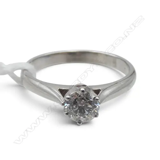 PLATINUM DIAMOND SOLITARE RING, 4.5gms SIZE O1/2 Valuation available