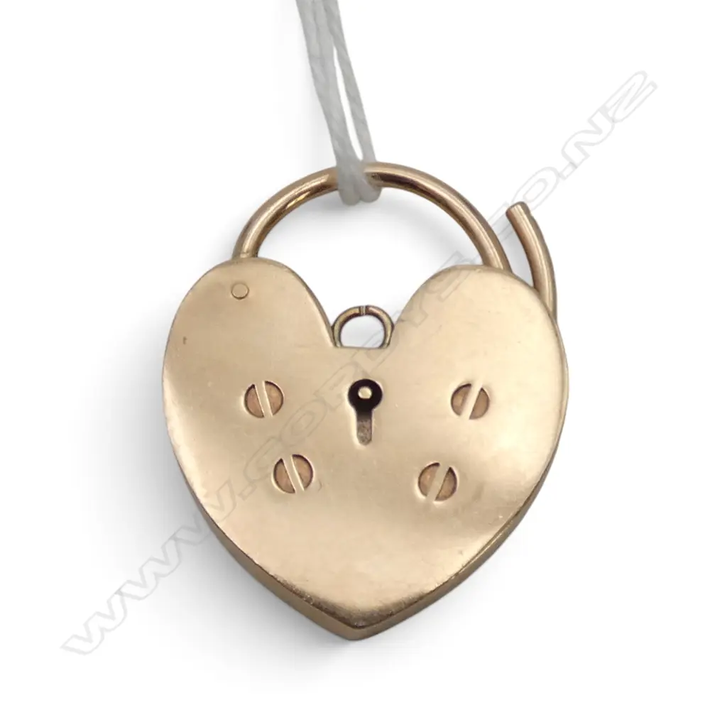 9ct LOCKET HEART LOCKET 8.18gms Image 1++