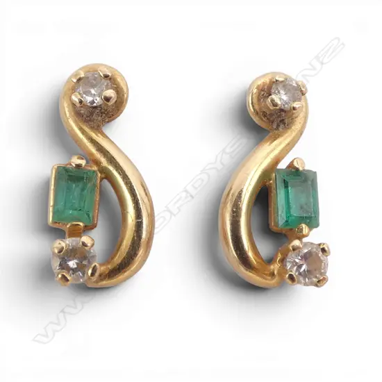 PR 18ct EMERALD & DIAMOND EARRINGS one butterfly missing 1.96gms