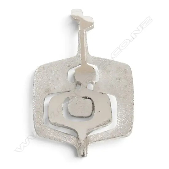 STG SILVER PENDANT 50x33mm 10.5gms