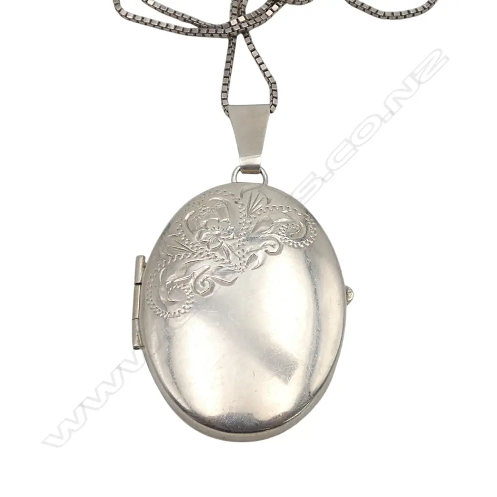 S/SILVER LOCKET ON S/SILVER CHAIN 13GMS Image 1++
